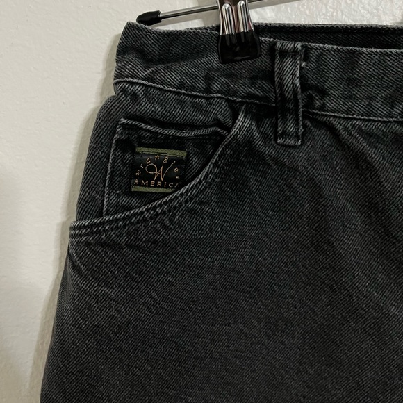 Vintage Wrangler Black Shorts - Picture 3 of 6
